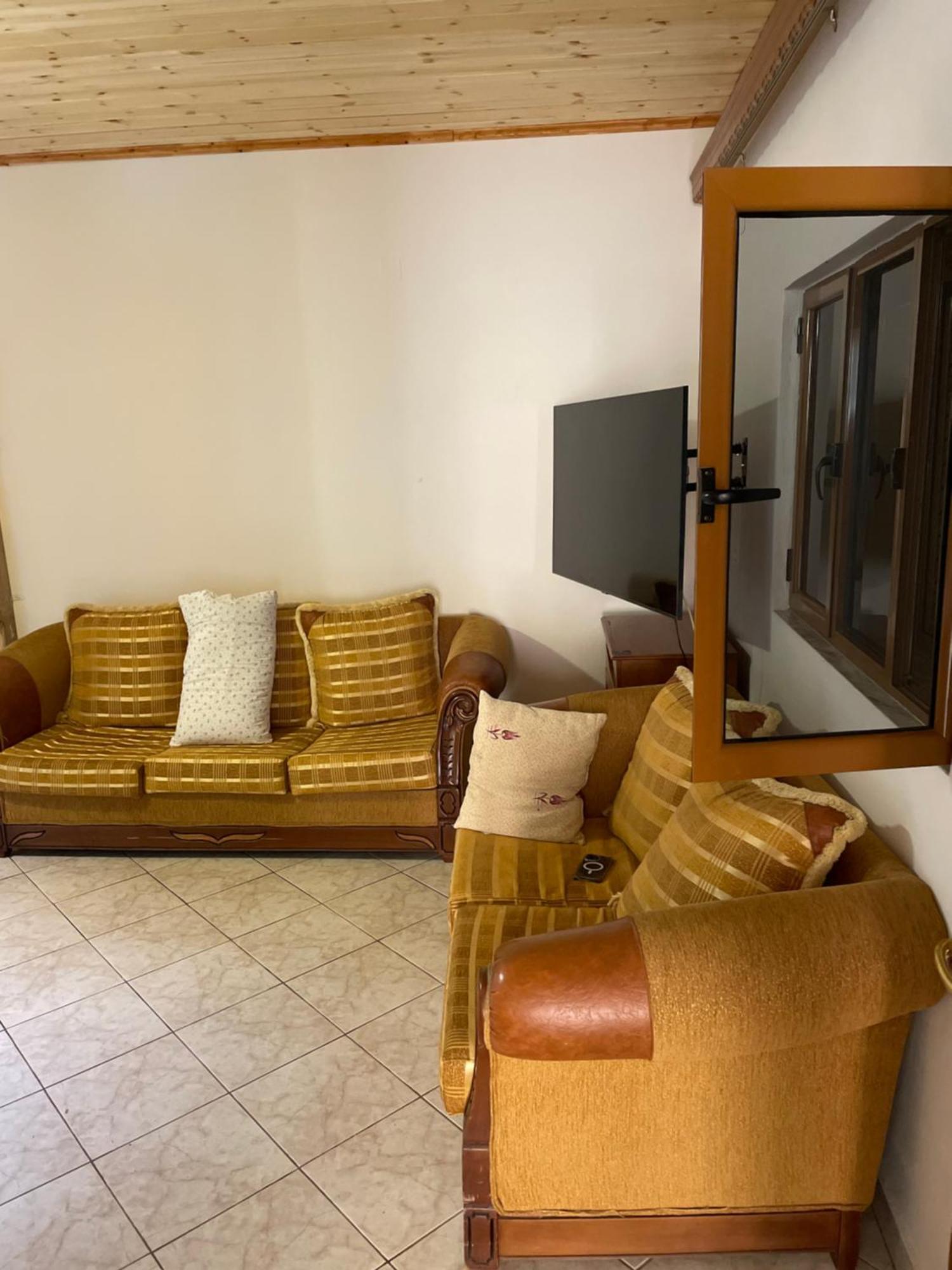 Villa Anna Sarandë 外观 照片
